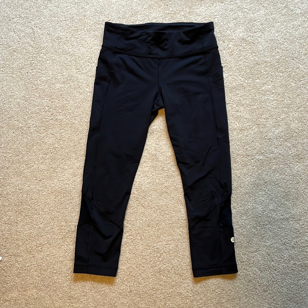 Lululemon cropped black leggings, 6